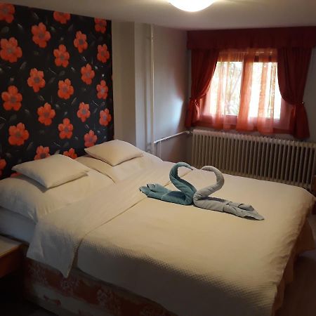 Rozsa Apartman Lenti Buitenkant foto