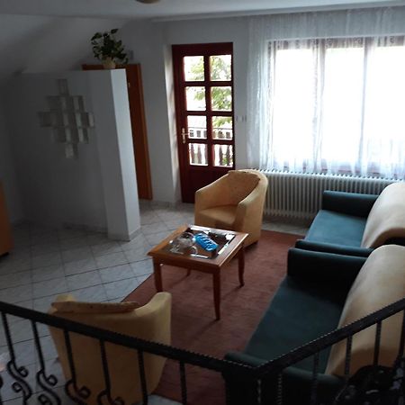 Rozsa Apartman Lenti Buitenkant foto