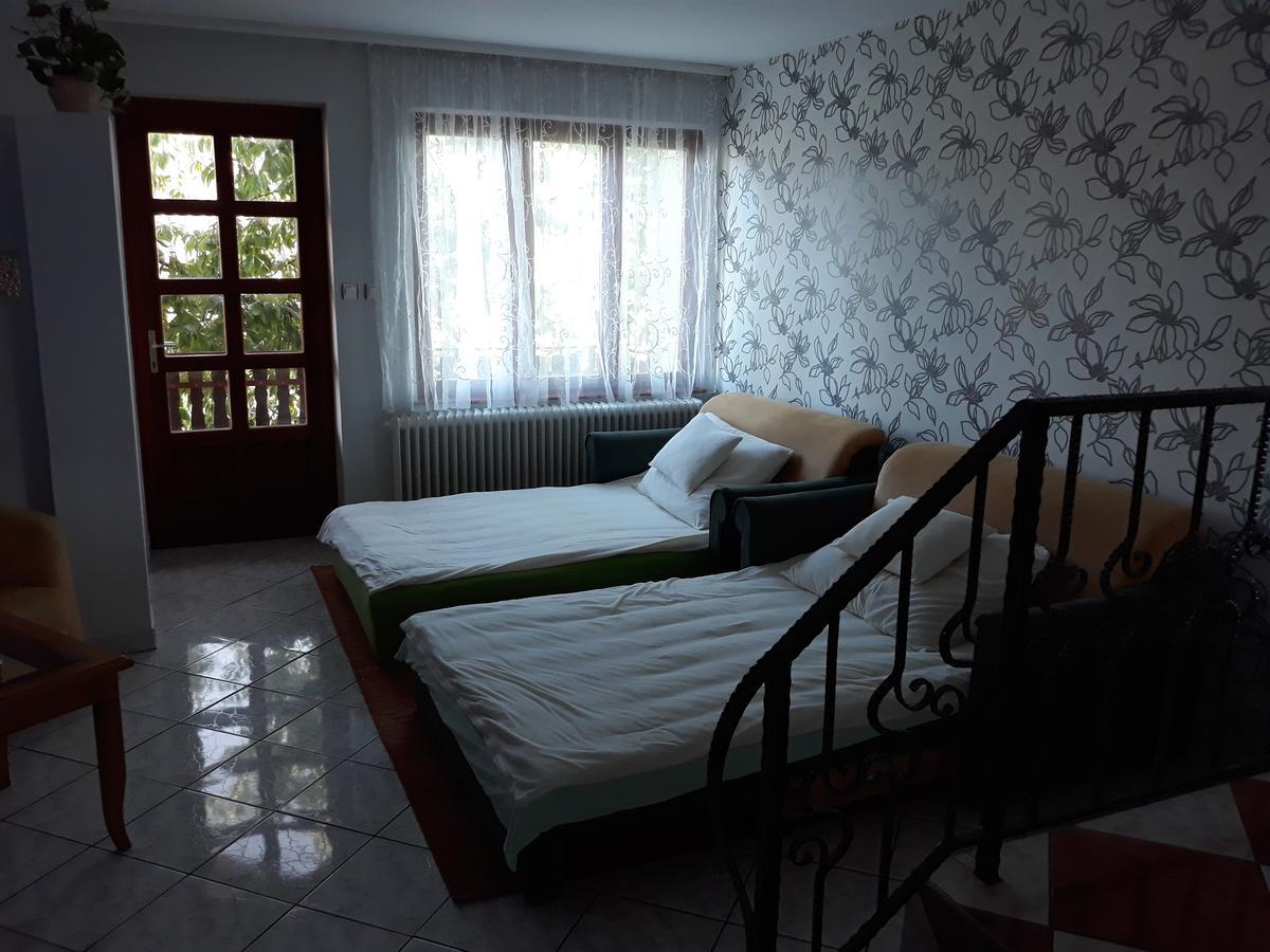 Rozsa Apartman Lenti Buitenkant foto